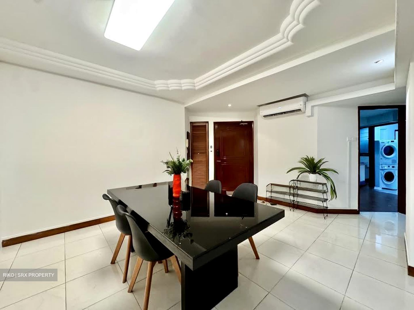 Melville Park (D18), Condominium #537939081